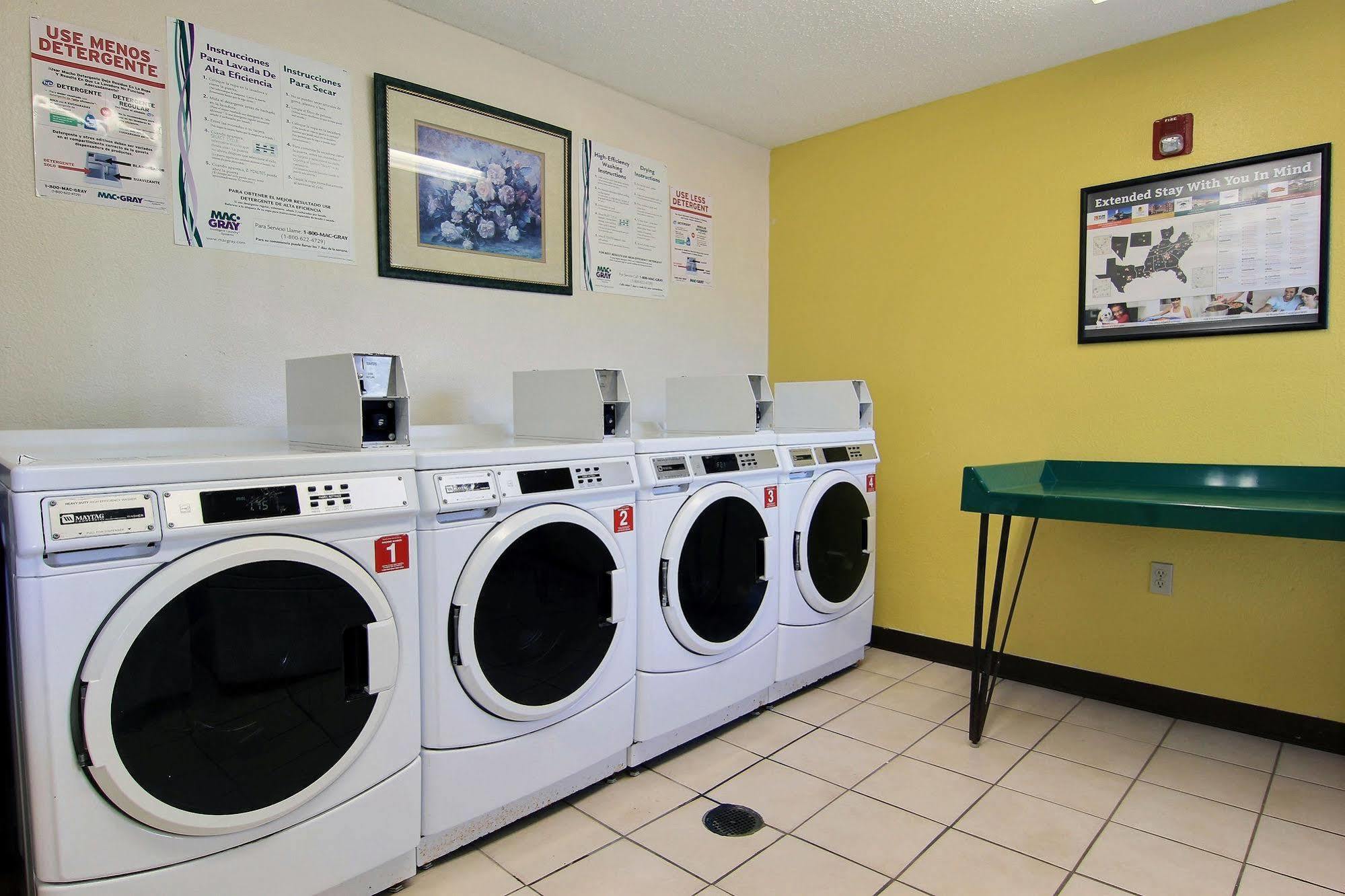 Intown Suites Extended Stay Select Corpus Christi Tx Eksteriør billede