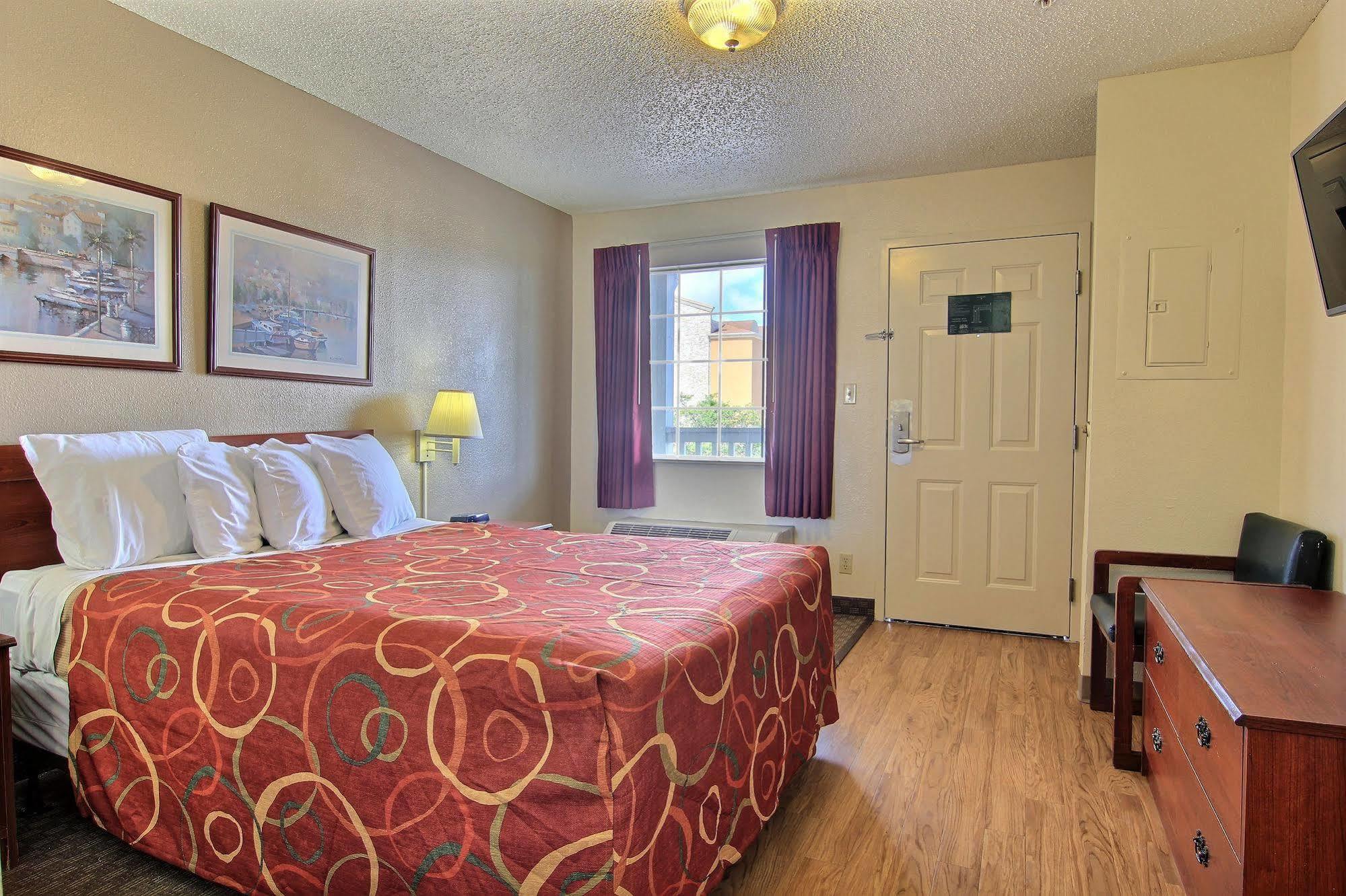 Intown Suites Extended Stay Select Corpus Christi Tx Eksteriør billede