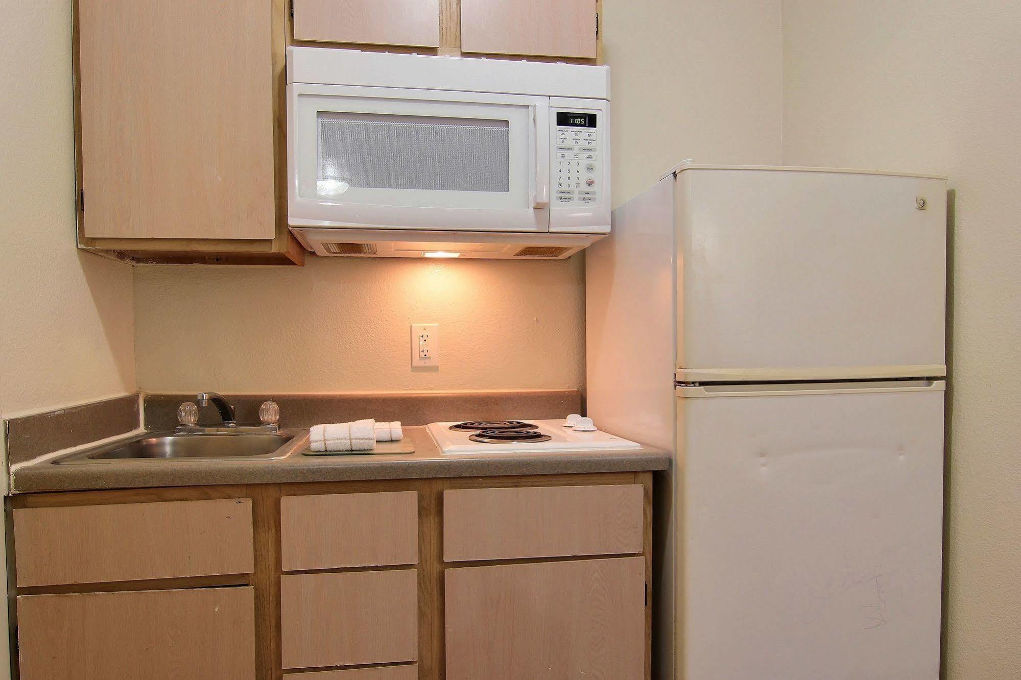 Intown Suites Extended Stay Select Corpus Christi Tx Eksteriør billede